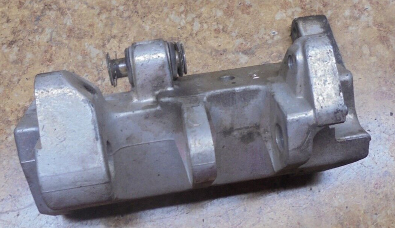 2000 Honda VFR 800 VFR800 Interceptor Engine Frame Swingarm Mount Bracket Brace