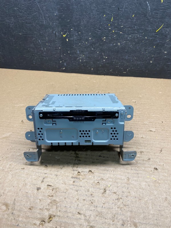 2016 Lincoln Mkt Am Fm Cd Player Radio Receiver s2964 DG