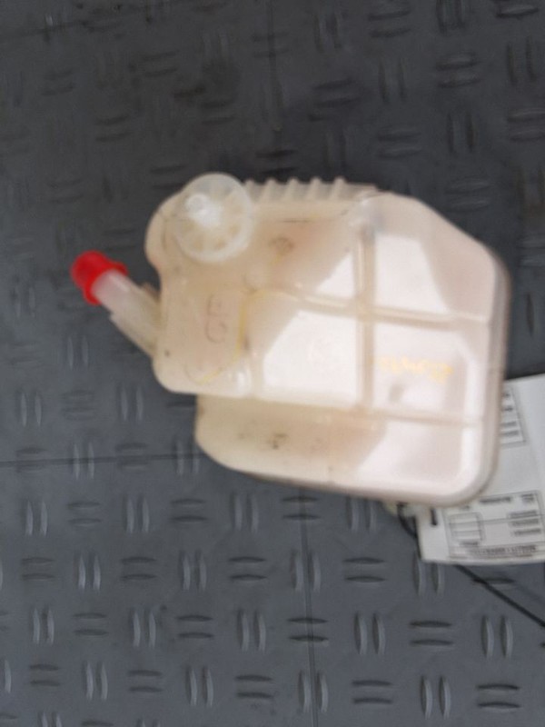 Coolant Reservoir Fits 18-22 C-HR 3471617