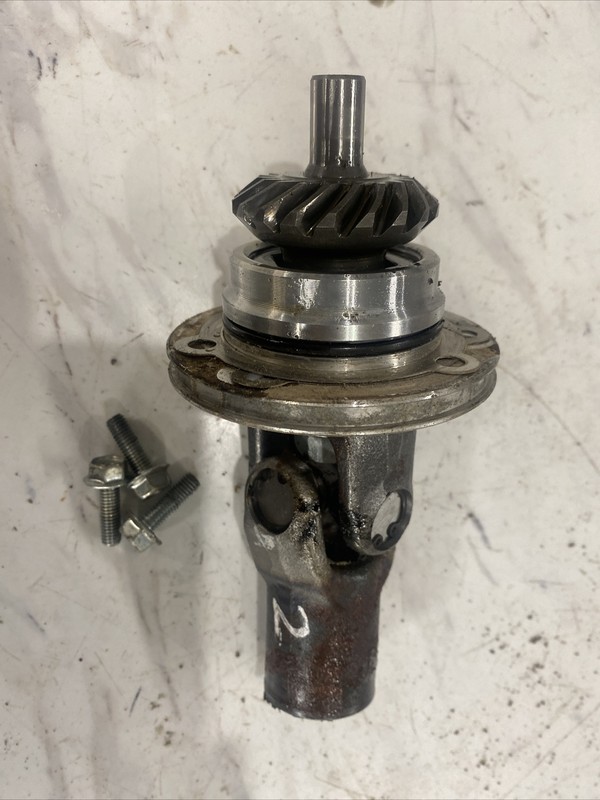 1985Yamaha Badger YFM 80 Middle Drive Gear W/ Yoke Joint 3GB-17508-00-00 #2