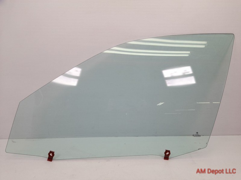 2000 BMW 325i 330i 330xi 325xi E46 Sedan Front Left Driver Door Glass 8196025