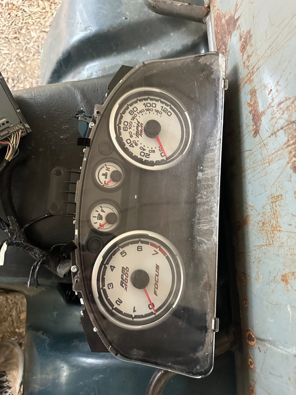 08 FORD FOCUS INSTRUMENT SPEEDOMTER GAUGE CLUSTER - 200,000 MILES