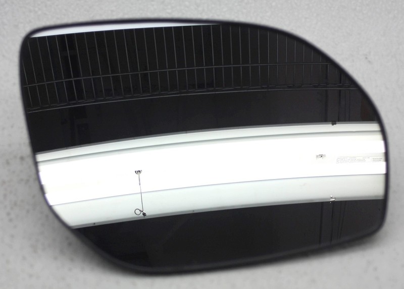OEM Hyundai Santa Fe LWB Passenger Side Exterior Mirror Glass Only Scratches