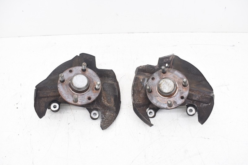 1999 Mazda NB Miata Front Left Right Spindle Hub Knuckle Pair Set OEM KW88