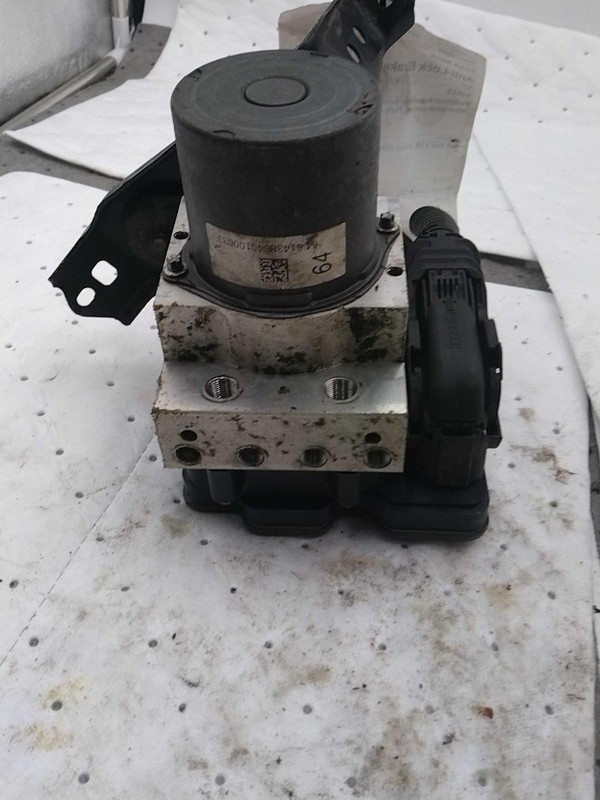 2016 Acura MDX ABS Modulator OEM Silver 108K Miles NJ25-24590-624048