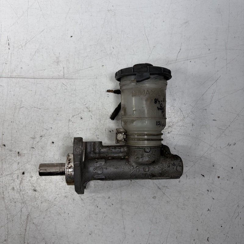 84-87 Honda Civic Brake Master Cylinder w/ Reservoir 46100-SA5-033 OEM