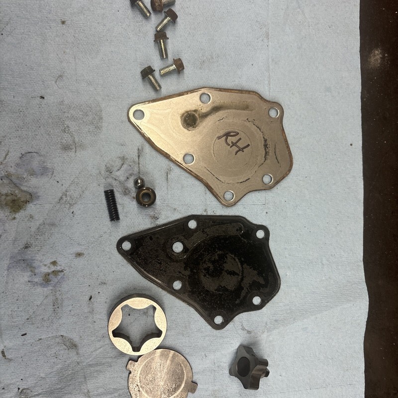 2000’s Club Car Gas Golf Cart DS President FE290 Clockwise Motor Oil Pump Assy