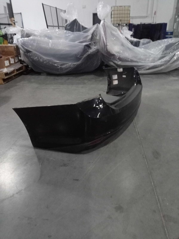 2016 Chevrolet Malibu Black Rear Bumper Assembly OEM 23306807, 86000 Miles