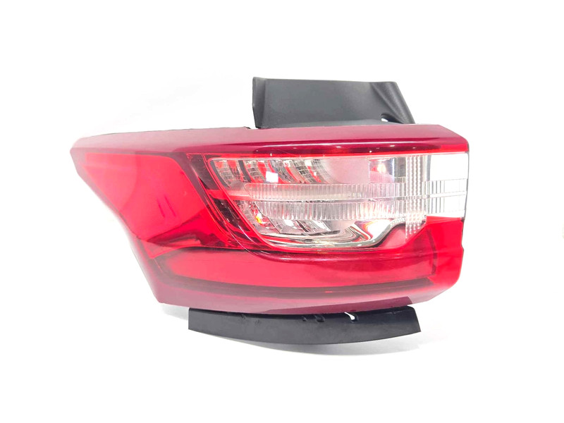 2018-2024 Chevy Traverse LH Driver Rear Quarter Panel Mounted Tail Light Scuffs