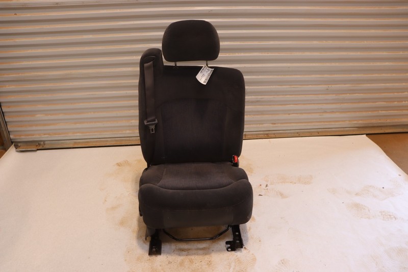 2001-2003 CHEVY TAHOE FRONT RIGHT PASSENGER SIDE SEAT CLOTH GRAY OEM
