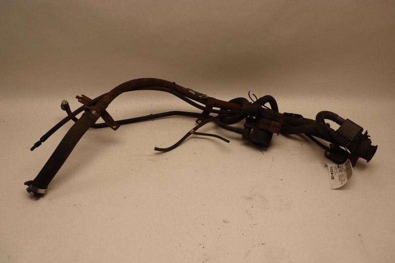 2015 CHEVY TAHOE 5.3L GAS FUEL TANK FILLER NECK HOSE PIPE TUBE OEM