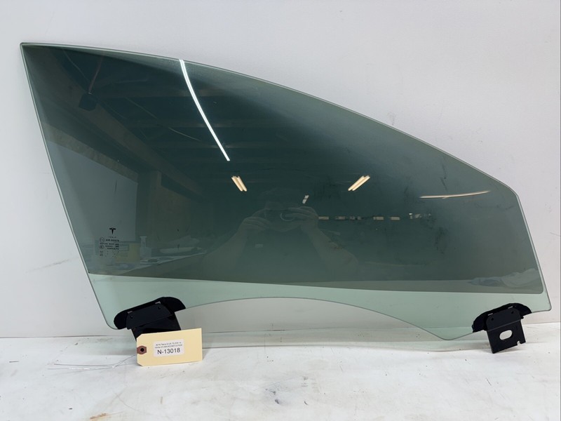 12-20 TESLA MODEL S MS FRONT RIGHT PASSENGER SIDE DOOR WINDOW GLASS 13018 S1