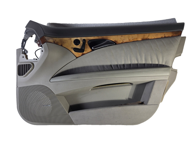 2003 2009 Mercedes Benz E500 Right Passenger Front Door Inner Trim Cover Panel