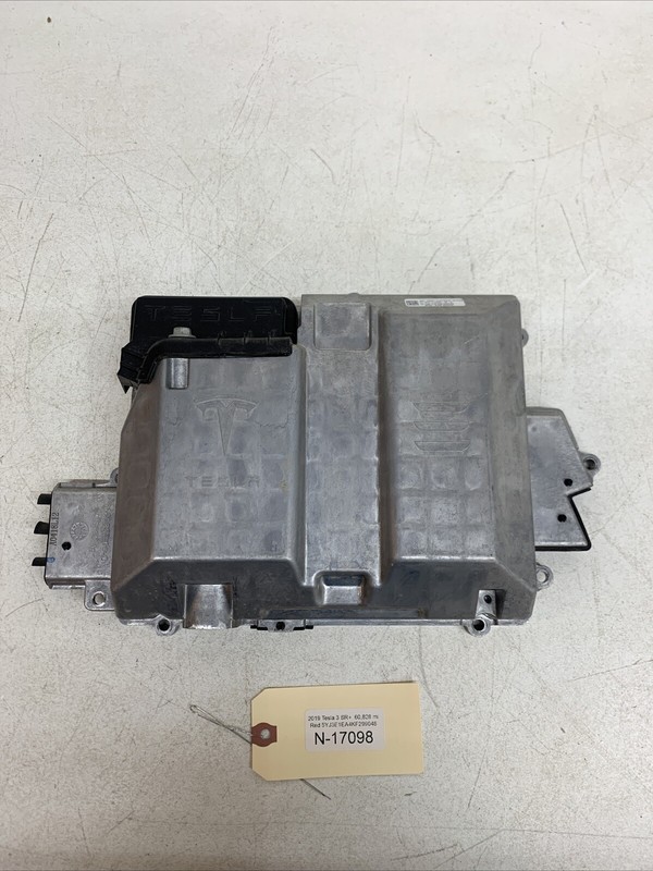 ⚡️17-20 Tesla 3 VCFRONT Body Control Module Cover 1112485-00A 17098 U2