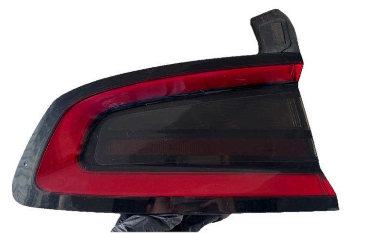 2015-2022 DODGE CHARGER REAR LEFT TAILLIGHT OUTER LIGHT LAMP 68213145AD OEM