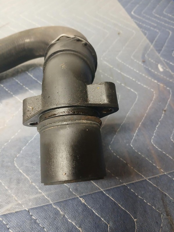 2001-2007 MERCEDES-BENZ W203 C230 KOMPRESSOR ~ RADIATORHOSE