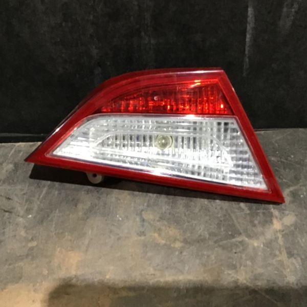 2011-2014 Hyundai Sonata GLS LH Driver Taillight VIN C Lid Mounted 924043Q000