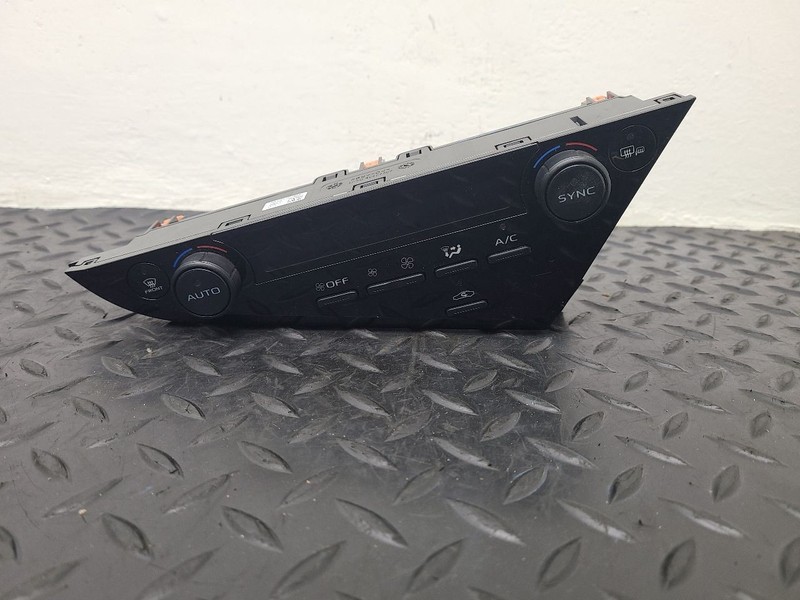 18-24 Toyota Camry A/C Temperature Heater Climate Control OEM 55900-06730