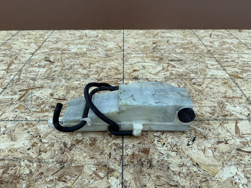 INFINITI G35 G37 Q60 2007-2016 OEM COOLANT RESERVOIR EXPANSION WATER TANK ASSY
