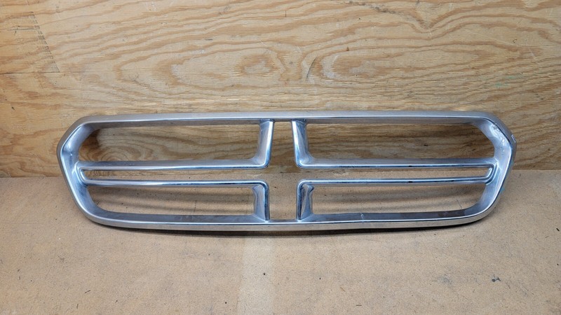 2014 15 16 17 18 2019 2020 DODGE DURANGO FrontBumper Chrome Grille 05113713A