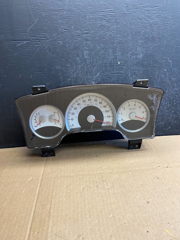 2006 Dodge Durango Speedometer Instrument Cluster Gauge Oem AD2154 DG
