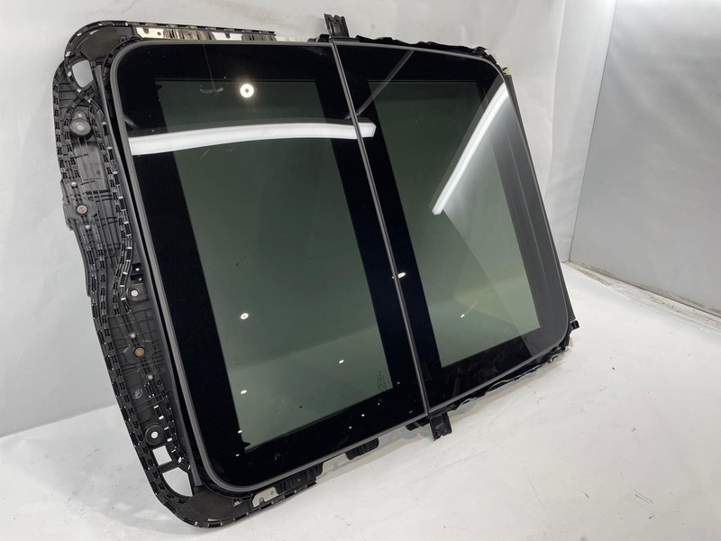 2023-2024 Nissan Ariya Platinum Sun Roof Glass With Track Glass & Motor OEM