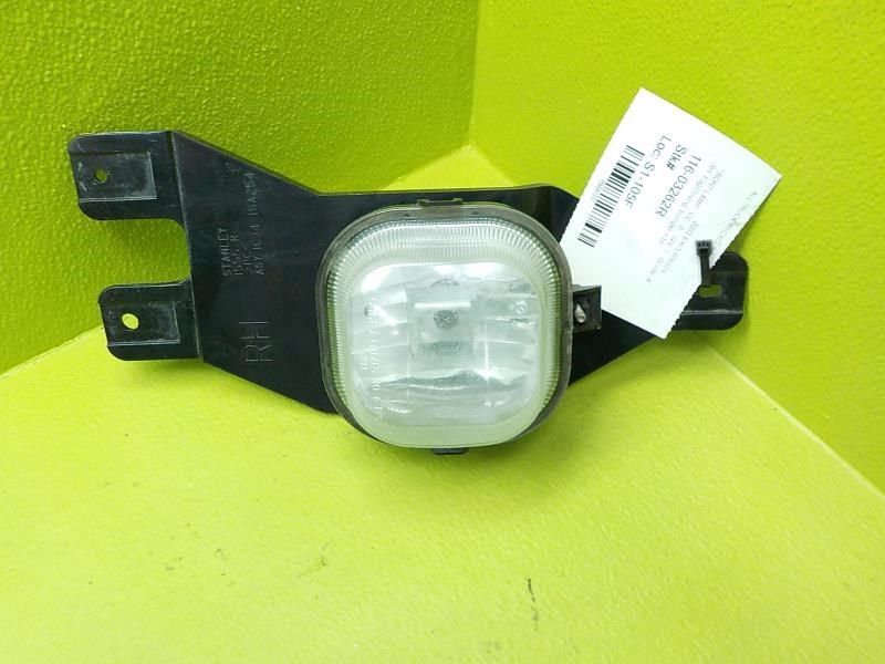 01-05 Ford Excursion Right Passenger Light Fog-Driving OEM 3C3Z-15200-AA