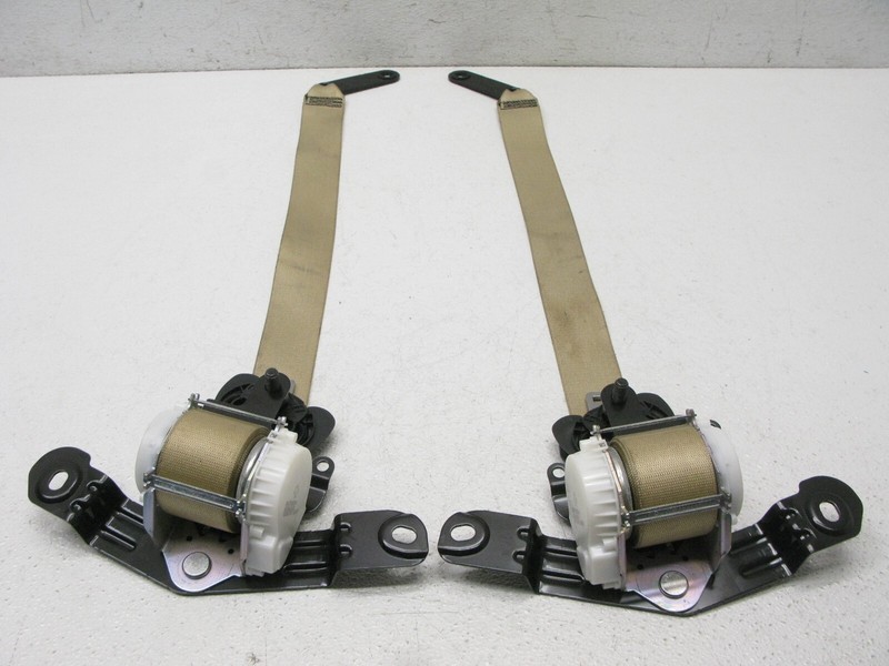 10-17 BMW F07 535i 550i GT SEAT BELT RETRACTOR BUCKLE REAR LEFT RIGHT OEM 100323