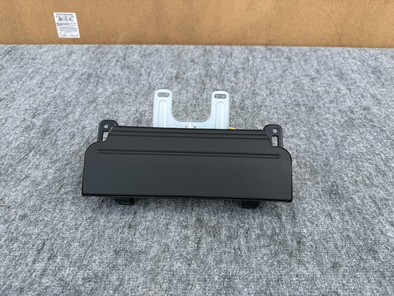 HYUNDAI GENESIS SEDAN & G80 2015-2020 OEM LEFT DRIVER LOWER DASHBOARD (BLACK)