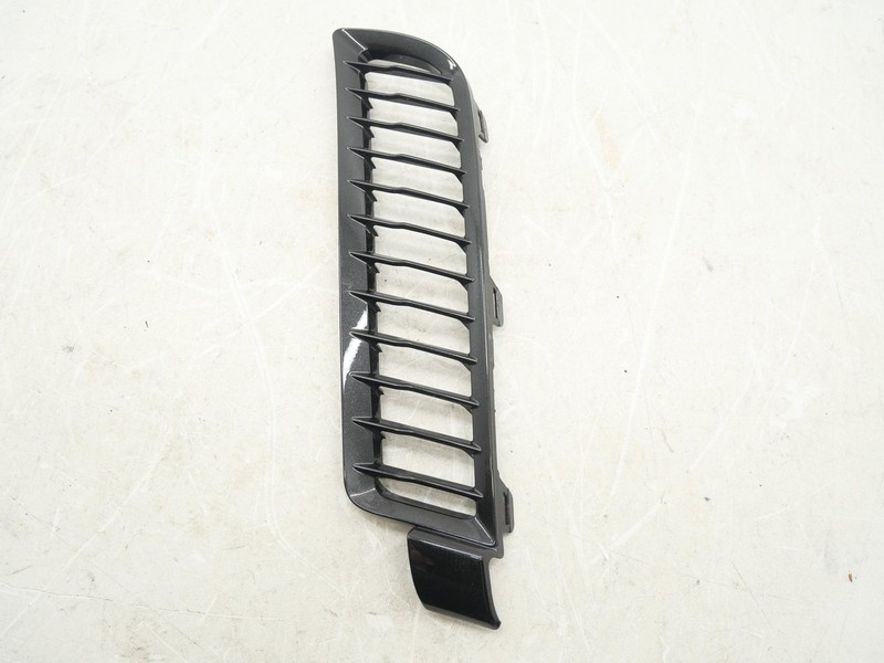 2014-2019 Chevrolet Corvette C7 Z06 Rear Right Bumper Grille Vent 22799218