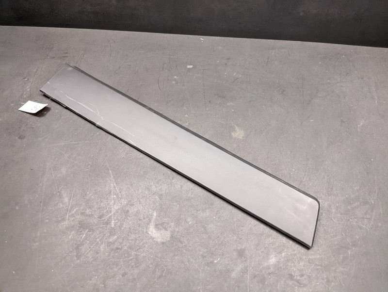 Front Left Door Lower Molding 2017 Chevrolet Trax 95275365 2015 2016 - 2021 X