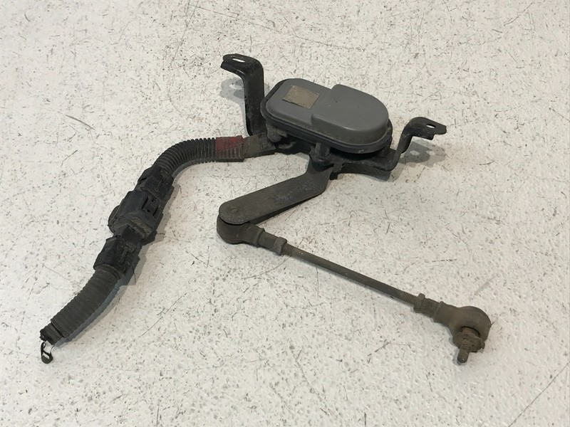 01-06 Lexus LS430 XF30 Front Left Driver Side Suspension Height Level Sensor OEM