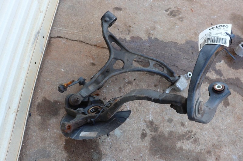 2013-2015 JEEP GRAND CHEROKEE 4X4 FRONT LEFT DRIVER SPINDLE KNUCKLE HUB ASSY OEM
