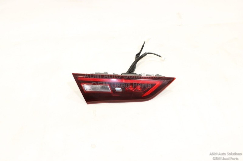 2017-2022 INFINITI Q60 LUXE REAR LEFT TAIL LIGHT LID LAMP OEM 26555-5CA1A