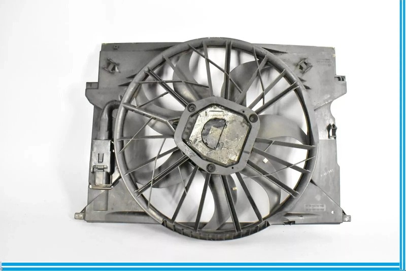 03-11 Mercedes W211 E500 CLS500 Engine Motor Cooling Radiator Fan Motor OEM