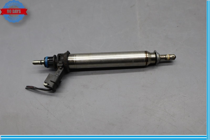 12-18 Mercedes W218 S550 E550 CLS550 Fuel Injector 2780700687 Oem
