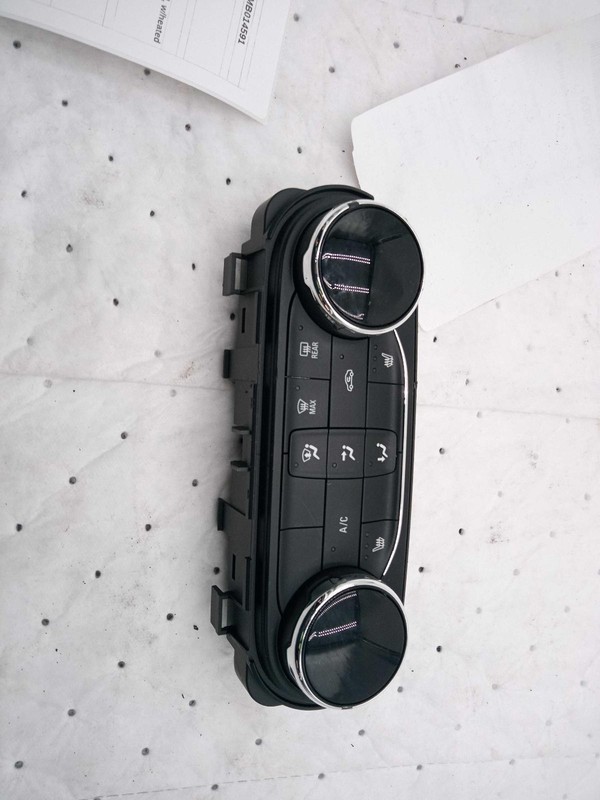 2021 Chevrolet Trailblazer A/C Selector Switch OEM Blue 42732421 61000 Miles