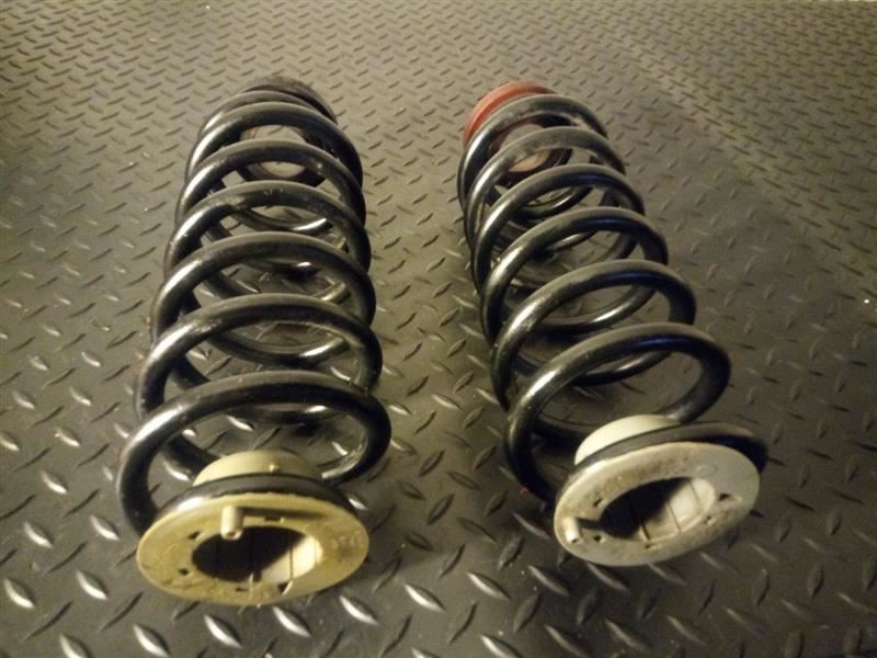 19-23 Jeep Cherokee Rear Suspension Coil Springs Pair OEM 68372941AB