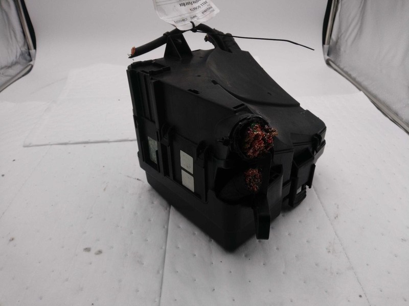 2011 Hyundai Sonata OEM Fuse Box 2.4L Silver 912003Q200 6 Month Warranty