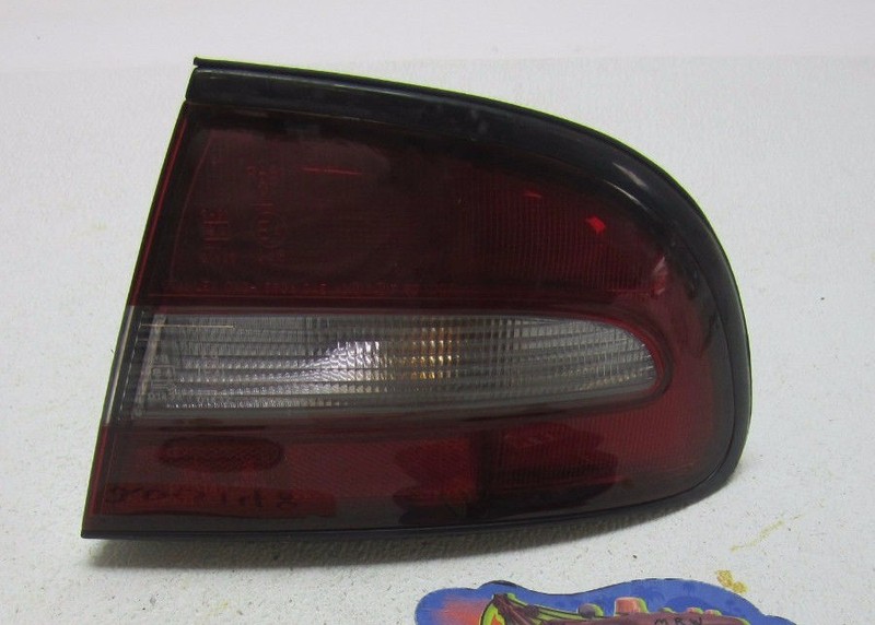 TAIL LIGHT LAMP REAR BRAKE PASSENGER SIDE RIGHT R for 94 95 96 MITSUBISHI GALANT