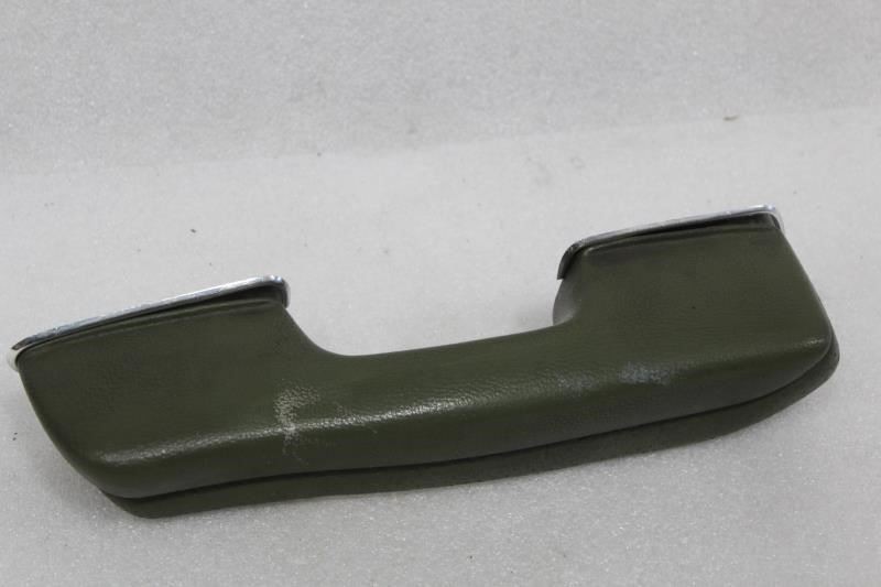 1974 1975 1976 1977 1978 1979 1980 MERCEDES 450SL R107 DRIVER DOOR ARM REST TRIM