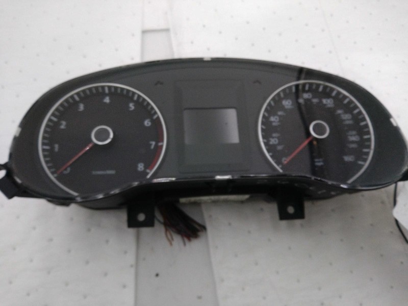 2014 Volkswagen Jetta Speedometer Gauge OEM White 91K Miles NJ25-26048-663091