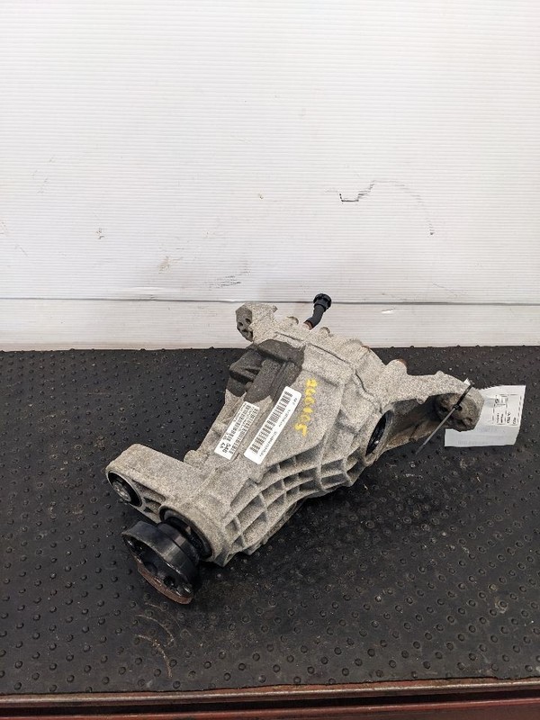 Carrier Rear 4WD 195mm 7.68" Ring Gear 3.6L Fits 14-25 GRAND CHEROKEE 1192158