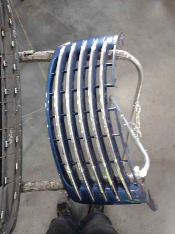 Used Upper Grille fits: 2010 Chrysler Pt cruiser upper Upper Grade A
