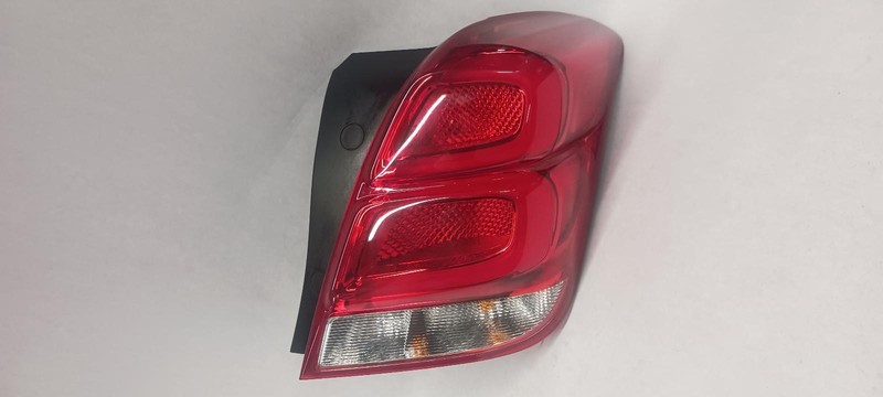 17-'22 CHEVROLET TRAX Right passenger Taillight LED OEM Grade A!