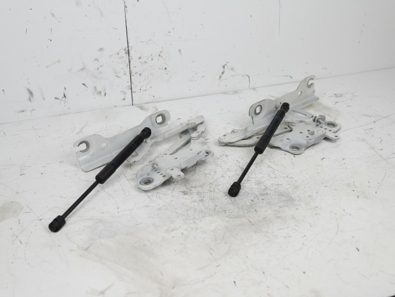 12-18 BMWV320 328 FRONT LEFT&RIGHT HOOD BONNET HINGE PRESSURIZED SPRING STRUT