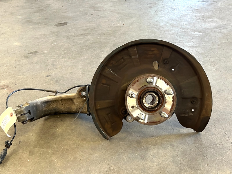 ⭐2016-2020 TESLA MODEL X AWD FRONT RIGHT PASS SPINDLE KNUCKLE HUB OEM LOT2632