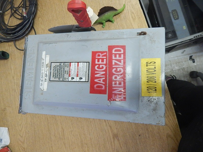Siemens FC322NR 3 Spot Fuse Box TP-B-Skid-1-DWS-2 TD-SP-Y-105 STYN1