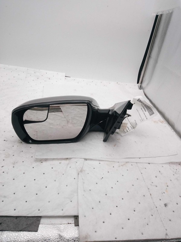 Used Left Door Mirror fits: 2015 Hyundai Santa fe electric w/o turn signal heate