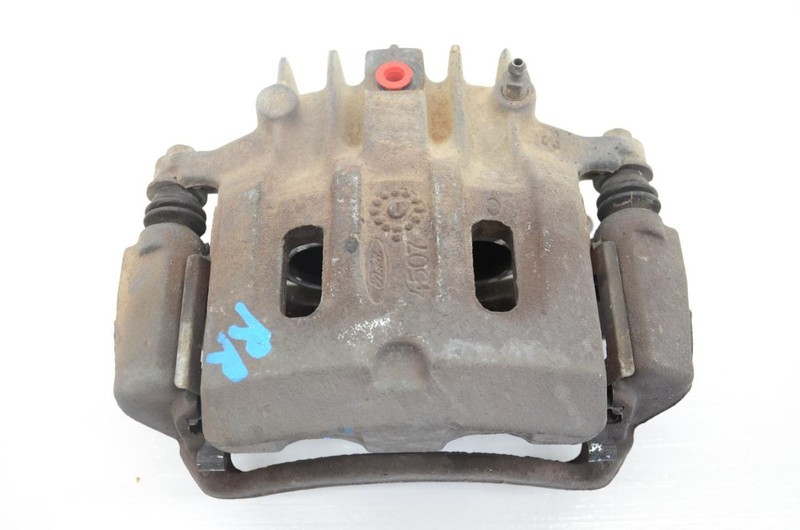 00-05 EXCURSION 6.8L Passenger Right Rear Caliper Assembly